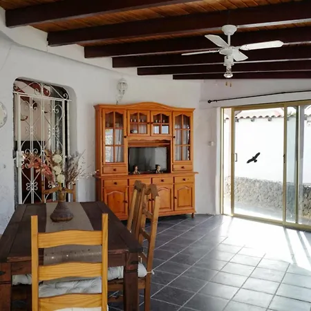 Amazing Garden With Private Pool Villa Puerto de Santiago (Tenerife)